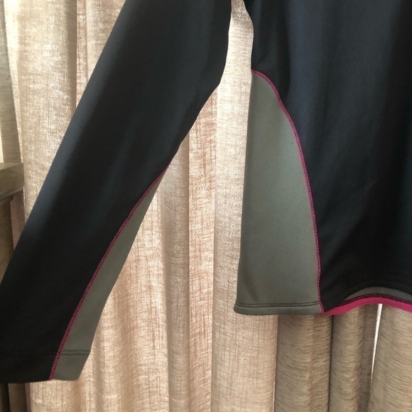 Fila Quarter Zip Black Logo Lightweight Sweatshirt - Picture 4 of 7